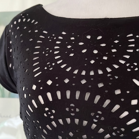 Little black dress - Picture 4 of 7